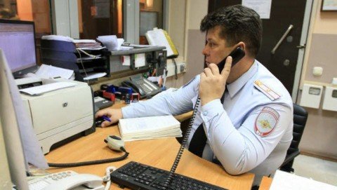 В Кромском районе полицейские установили подозреваемого в краже 30 тысяч рублей с банковского счета местного жителя