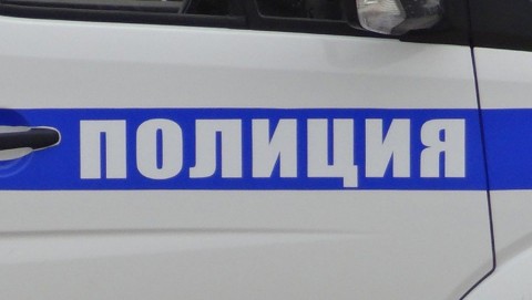 В Кромском районе полицейские установили подозреваемого в краже имущества, принадлежащего местной жительнице